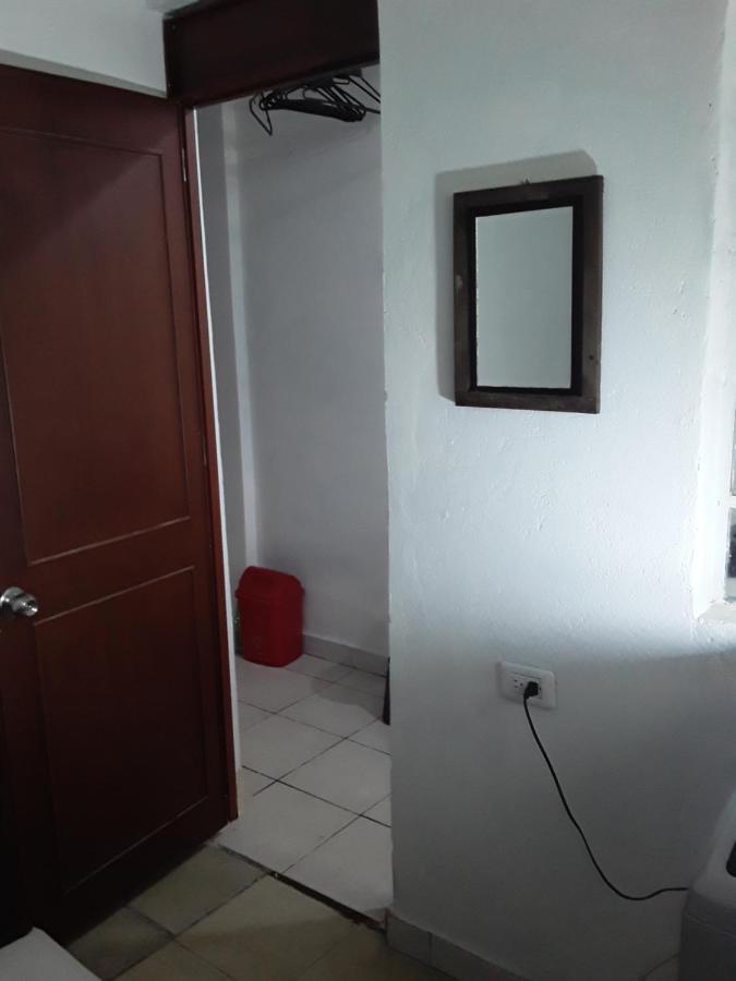 Okar Hostel - Bogota Airport ภายนอก รูปภาพ